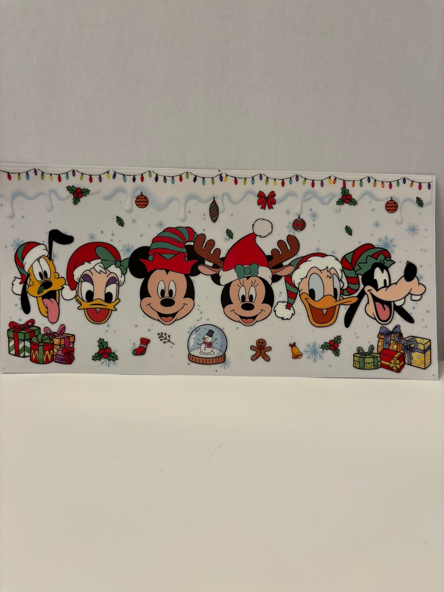 #10 MICKEY AND FRIENDS CHRISTMAS